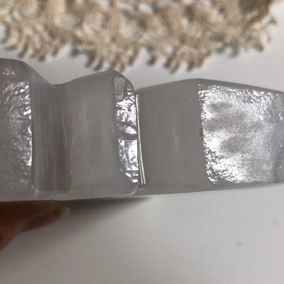 ⭐️Host Pick⭐️- Glass Butterfly Napkin holder - Picture 14 of 16